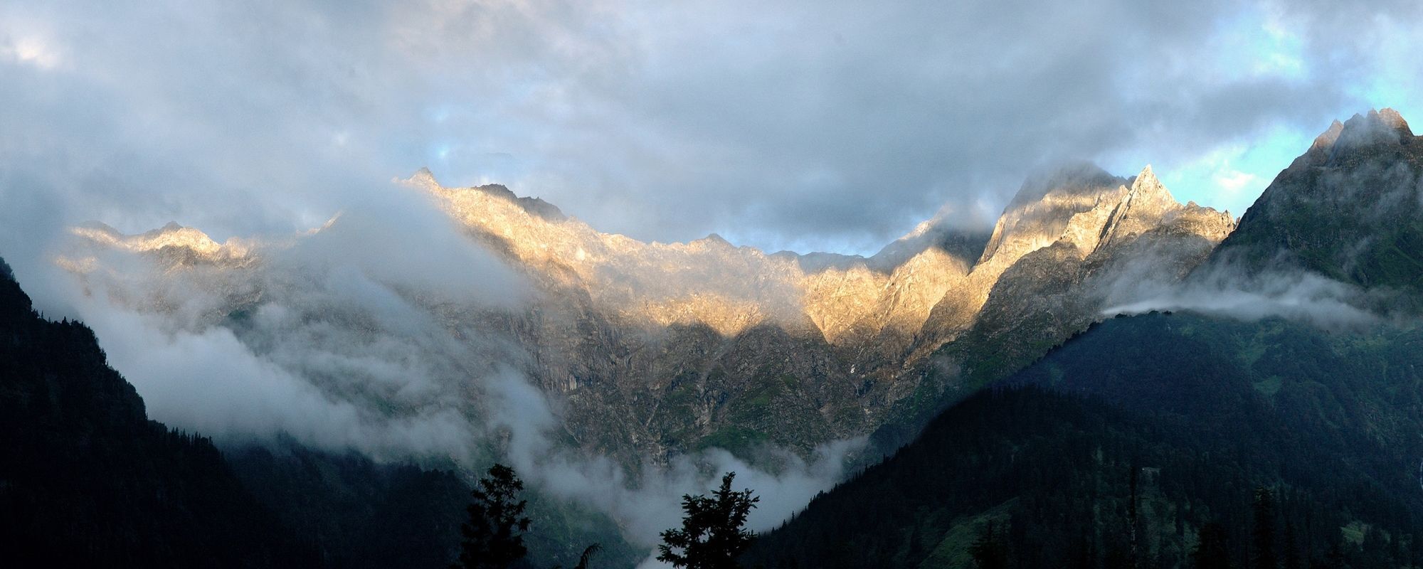 Solang Valley Resort Palchān Eksteriør bilde