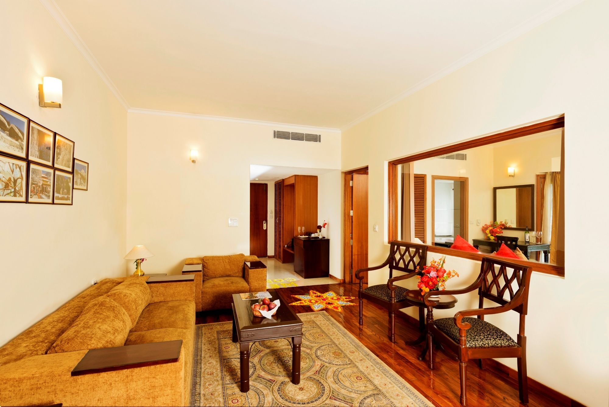 Solang Valley Resort Palchān Eksteriør bilde