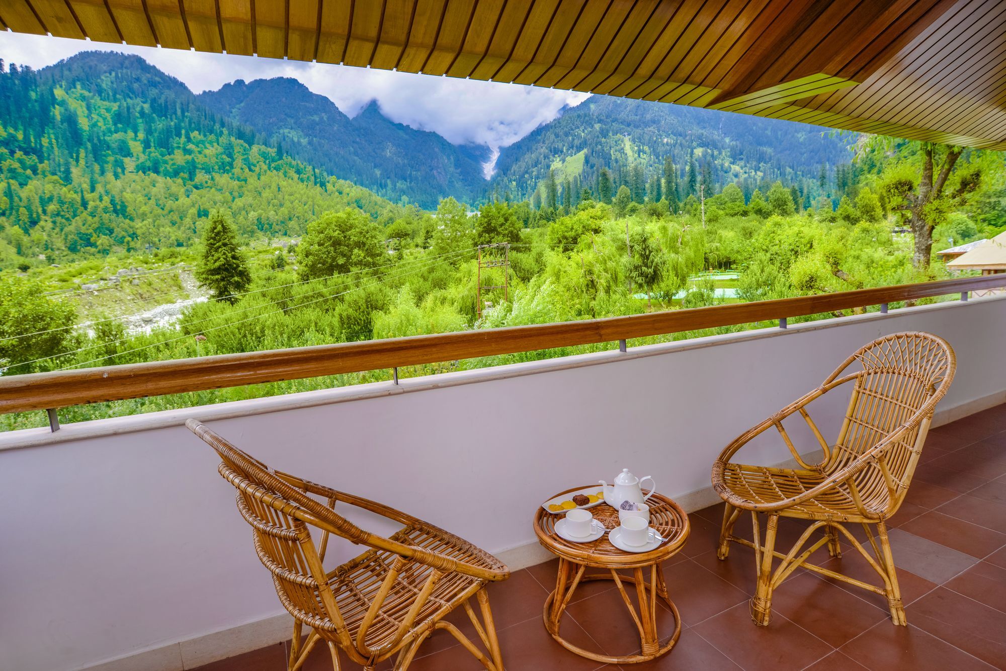 Solang Valley Resort Palchān Eksteriør bilde