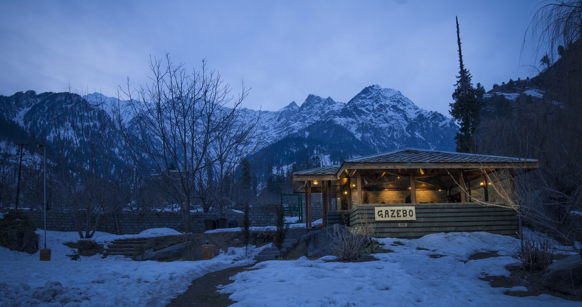 Solang Valley Resort Palchān Eksteriør bilde