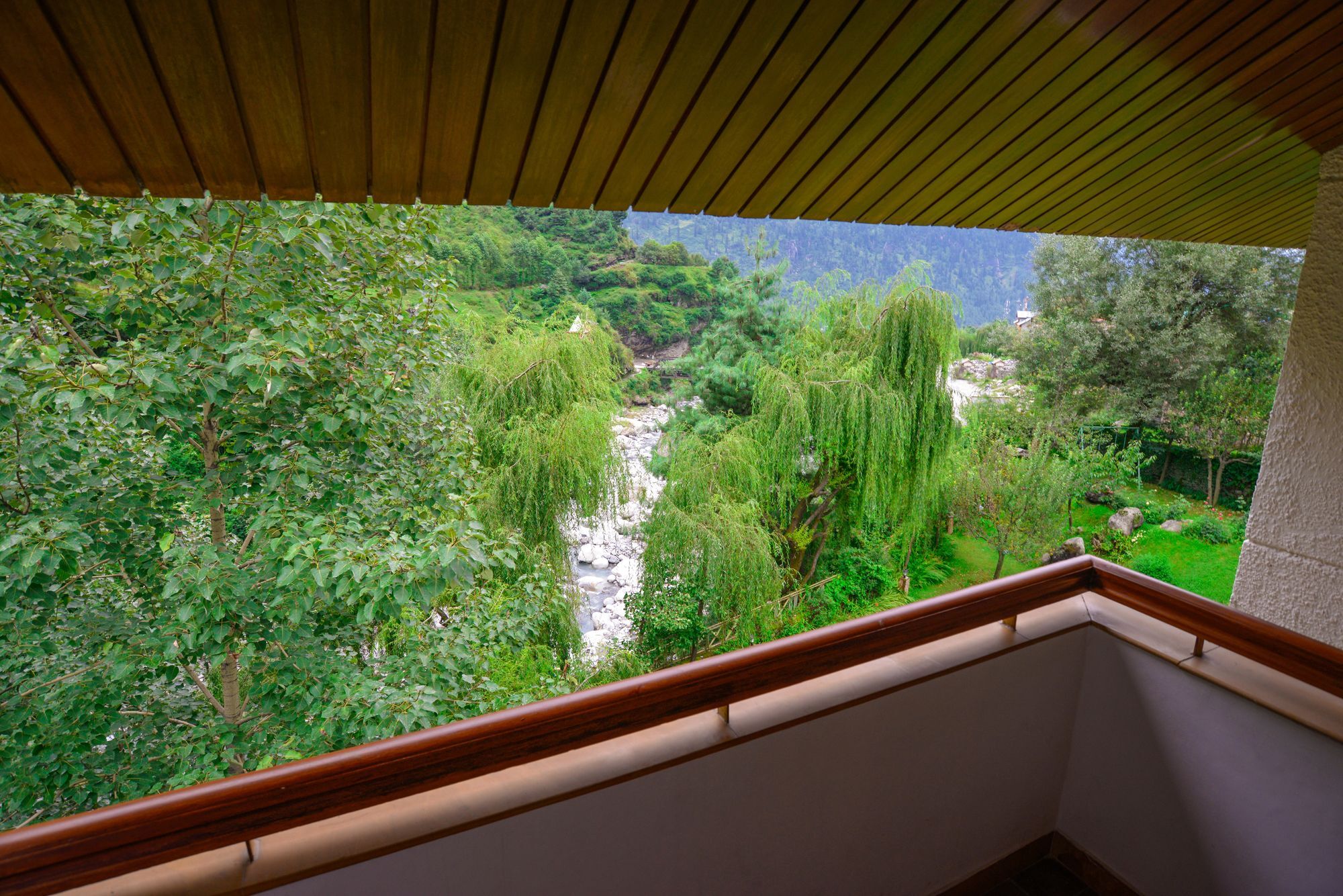 Solang Valley Resort Palchān Eksteriør bilde