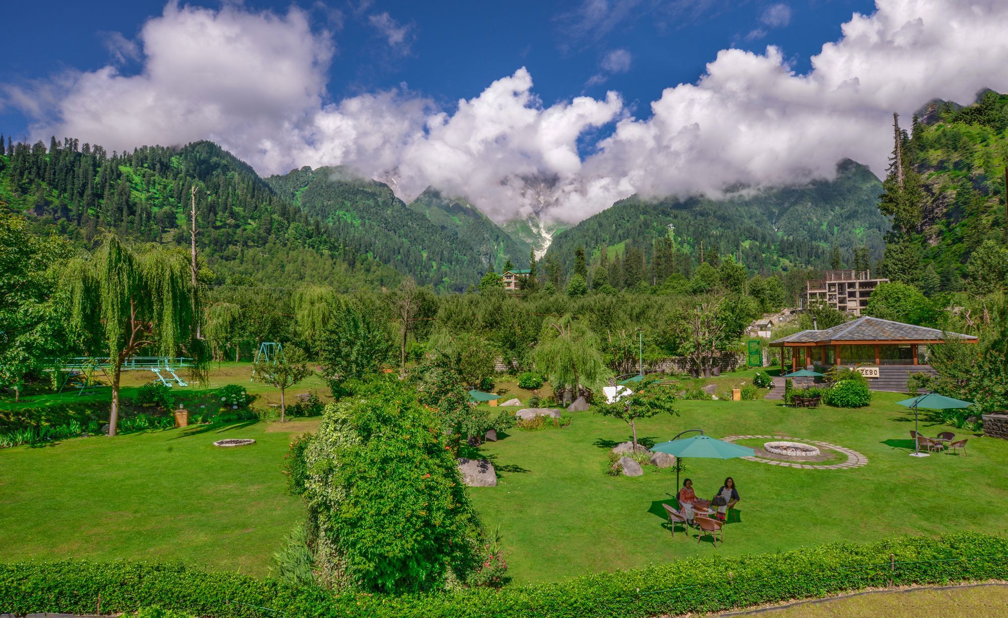 Solang Valley Resort Palchān Eksteriør bilde