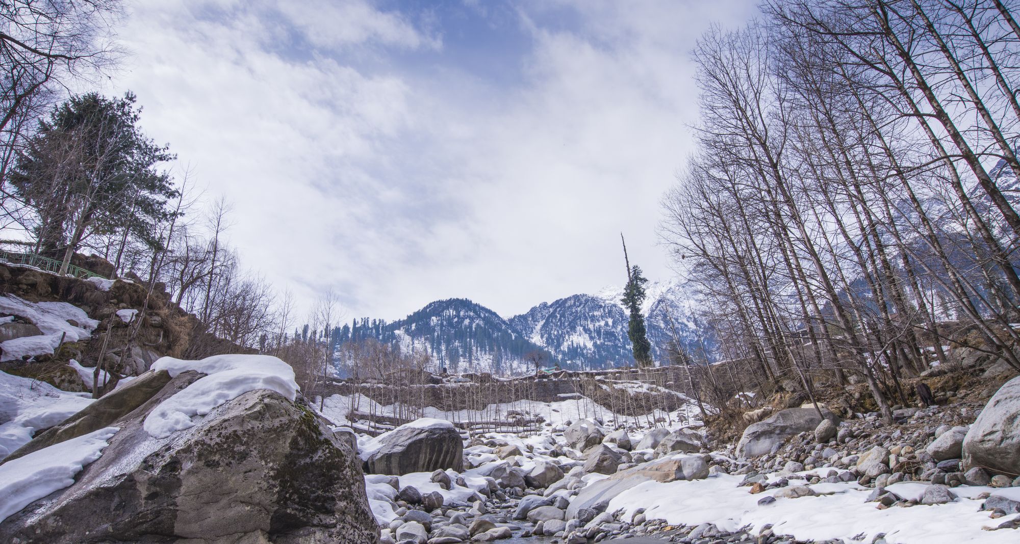 Solang Valley Resort Palchān Eksteriør bilde